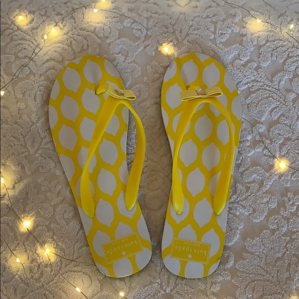 KATE SPADE YELLOW LEMON FLIP FLOPS